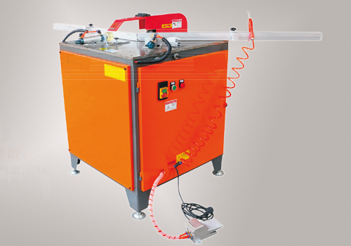 8000轉(zhuǎn)水平雙桿鋁材切割機(jī)