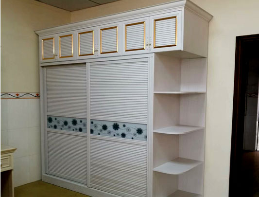 鋁師傅全鋁家具時(shí)尚移門(mén)衣柜圖片