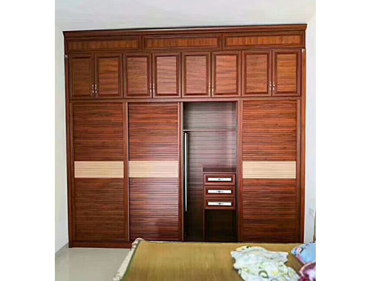 鋁師傅中小戶型移門推拉全鋁衣柜定制裝修效果圖 鋁師傅中小戶型移門推拉全鋁衣柜定制裝修效果圖